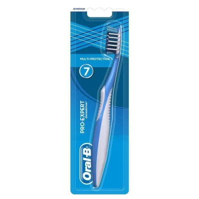 ORALB Pro-Expert 7 Benefits Toothbrush Medium