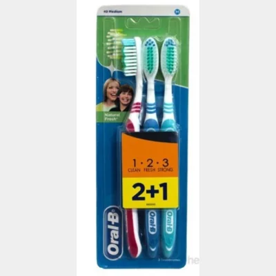 Oral B 3 Natural Fresh Toothbrush  2+1 pcs