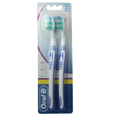 Oral B toothbrush 2 u. Medium.