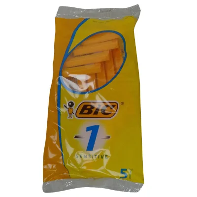 Bic razor 5 u. 1 blade sensitive.