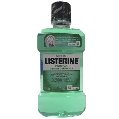 Listerine mouthwash 250 ml. Teeth and gum protection.