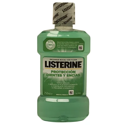 Listerine mouthwash 250 ml. Protection tooth and gums.