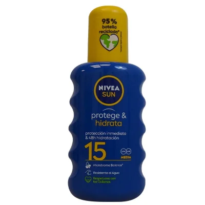 Nivea Sun solar milk spray 200 ml. Protección 15 protect & moisturizes.