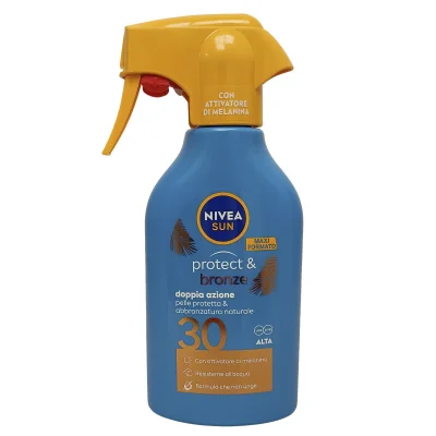 Nivea Sun solar milk spray 270 ml. Protection 30 protects & tans.