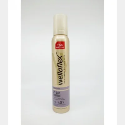 WELLAFLEX ΑΦΡΟΣ 4 ΟΓΚΟΥ ΠΟΛΥ ΔΥΝΑΤΟΣ (2 DAYS VOLUME) 200ml
