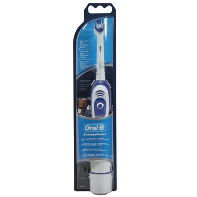 Oral B electric toothbrush Advance Power.