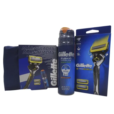 Gillette Proshield toiletry bag. Razor + 2 refills + gel Fusion Proglide 170 ml.