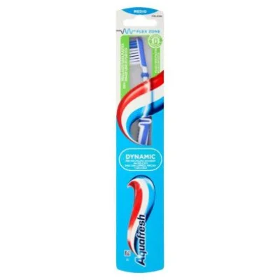 Aquafresh Spazzolino Flex Dinamic Setole Medie